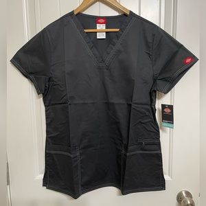 NWT Dickies Gen Flex Women's Black 2-Pocket STRETCH V -Neck Top Medical Scrubs